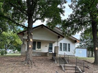 Foreclosed Home - 207 N POWELL AVE, 73098