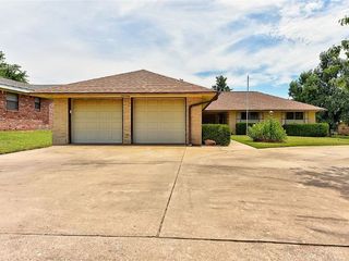 Foreclosed Home - 1320 KINGSTON DR, 73099