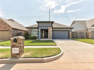 Foreclosed Home - List 100494508