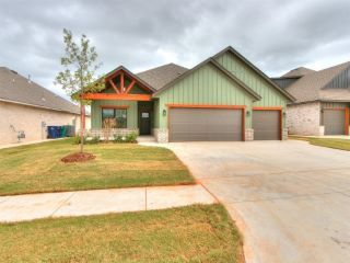 Foreclosed Home - 2804 WILD ROSE LN, 73099