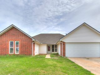 Foreclosed Home - 716 GREENFIELD DR, 73099