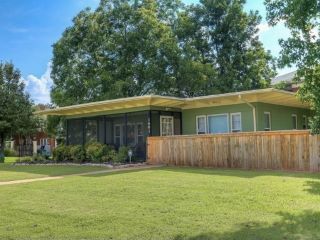 Foreclosed Home - 1601 N LINCOLN BLVD, 73104