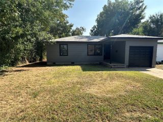 Foreclosed Home - 418 FOSTER PL, 73110