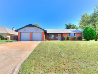 Foreclosed Home - 3000 N GLENVALLEY DR, 73110