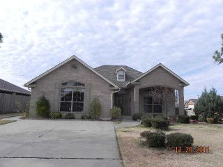 Foreclosed Home - 3901 BISMARC DR, 73115
