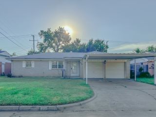 Foreclosed Home - 825 VICKIE DR, 73115