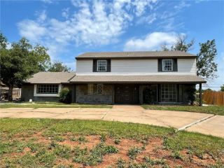 Foreclosed Home - 3005 HICKORY STICK RD, 73120