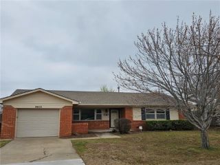 Foreclosed Home - 9612 RIDGEVIEW DR, 73120