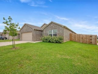 Foreclosed Home - 1800 SLOANE DR, 73127