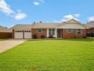 Foreclosed Home - 6424 N STERLING DR, 73132