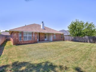 Foreclosed Home - 8200 AARON DR, 73132