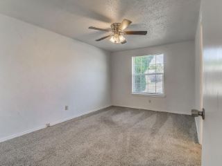 Foreclosed Home - 4912 S DIMPLE DR, 73135