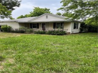 Foreclosed Home - 2212 N BOYD ST, 73141