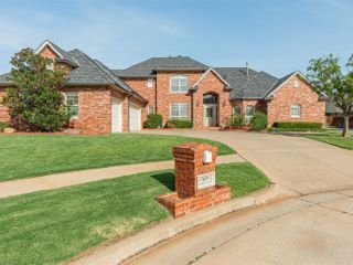 Foreclosed Home - 12613 FLAGSTONE CT, 73142