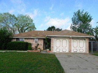 Foreclosed Home - 8305 S LINN AVE, 73159