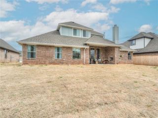 Foreclosed Home - List 100632135