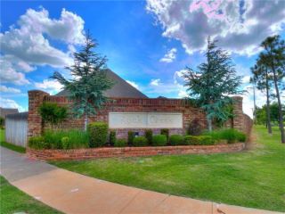 Foreclosed Home - List 100734003