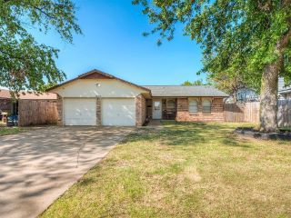 Foreclosed Home - 1025 LARKSPUR RD, 73160
