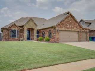 Foreclosed Home - 6405 BENTLEY DR, 73169