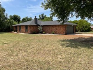 Foreclosed Home - 8813 SW 80TH ST, 73169