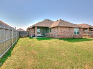 Foreclosed Home - 4104 BROUGHAM WAY, 73179