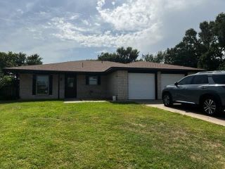 Foreclosed Home - 4901 SE MILLS AVE, 73501