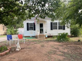 Foreclosed Home - 609 SW GARFIELD AVE, 73501