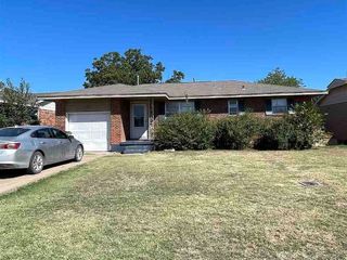 Foreclosed Home - 4905 NW LINDY AVE, 73505