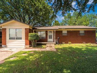 Foreclosed Home - 5323 NW ASH AVE, 73505