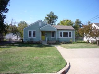 Foreclosed Home - 1212 NW PARKVIEW BLVD, 73507