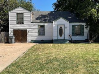 Foreclosed Home - 1725 NW ASH AVE, 73507