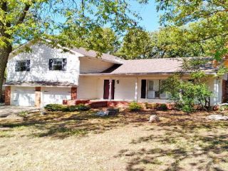 Foreclosed Home - 1001 Timbercreek Dr, 73533