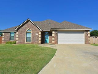 Foreclosed Home - 1209 RED ROCK DR, 73538