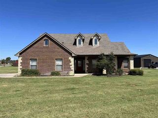 Foreclosed Home - 802 WAVERLY WAY, 73538