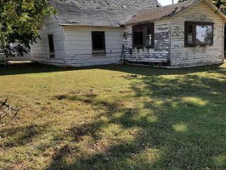 Foreclosed Home - 402 S SELBY, 73541