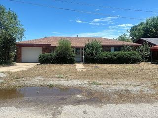Foreclosed Home - 404 N HARDIN AVE, 73554