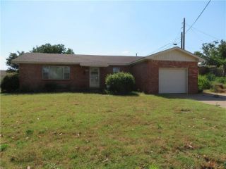 Foreclosed Home - 804 N 15TH ST, 73601