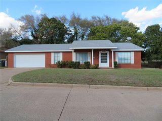 Foreclosed Home - 111 PHILLIPS LN, 73601