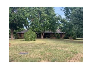 Foreclosed Home - 1010 Amy Way, 73644