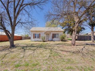 Foreclosed Home - 805 N 3RD ST, 73662