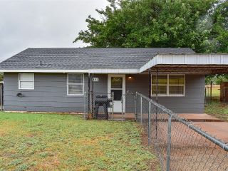 Foreclosed Home - 403 N 1ST ST, 73662