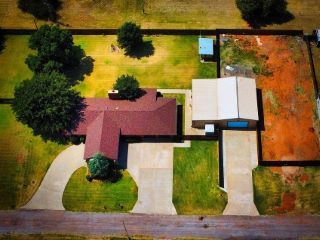 Foreclosed Home - 1411 CONNALLY ST, 73662