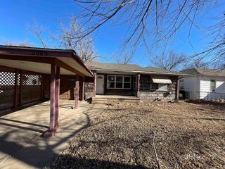 Foreclosed Home - 2005 N 2ND ST, 73701