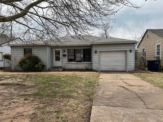 Foreclosed Home - 813 W NAGEL AVE, 73701