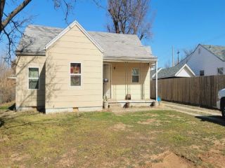 Foreclosed Home - 1810 E CHEROKEE AVE, 73701