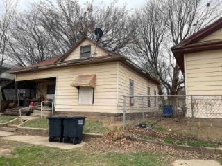 Foreclosed Home - 520 N MONROE ST, 73701