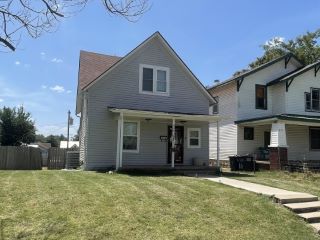 Foreclosed Home - 609 W CHEROKEE AVE, 73701