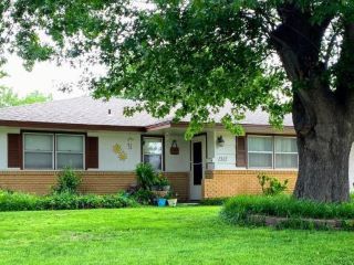 Foreclosed Home - 1317 PONCA AVE, 73703