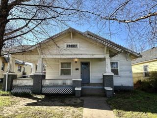 Foreclosed Home - 1917 W OKLAHOMA AVE, 73703