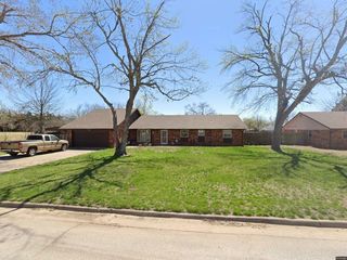 Foreclosed Home - 2801 W FORREST AVE, 73703